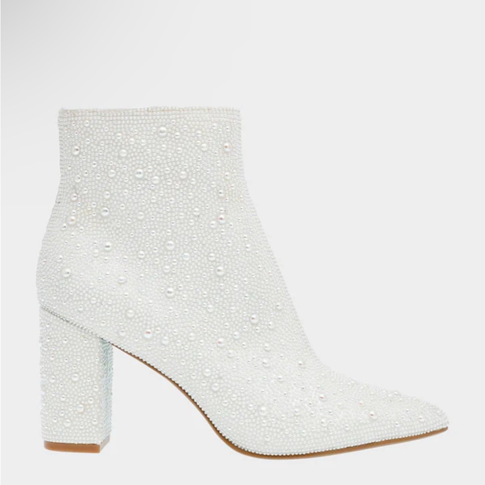 Betsey Johnson CADY IVORY Pearl Booties size 8